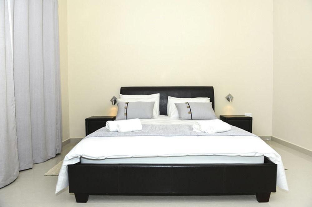 Discovery Guest House Виндхук Экстерьер фото