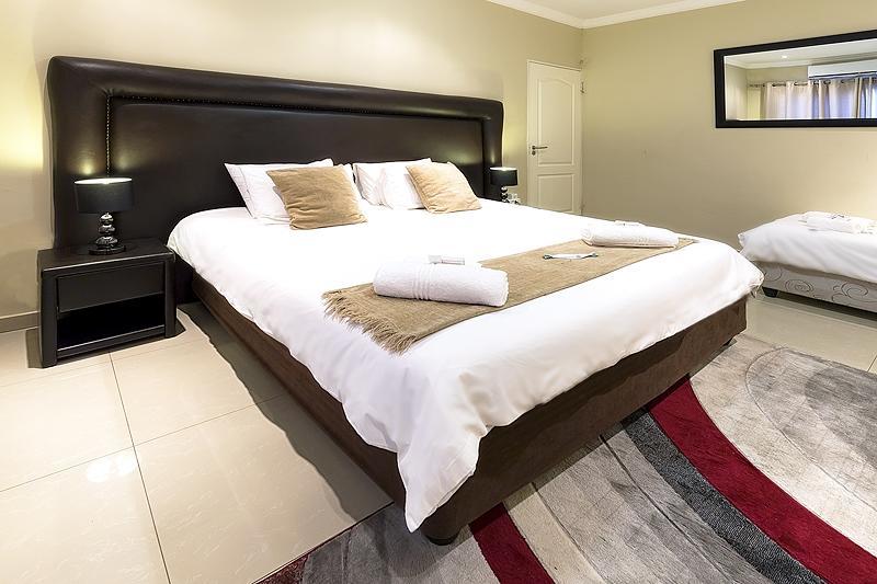 Discovery Guest House Виндхук Экстерьер фото