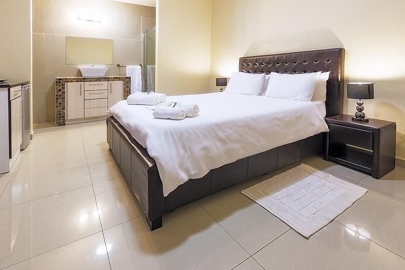 Discovery Guest House Виндхук Экстерьер фото