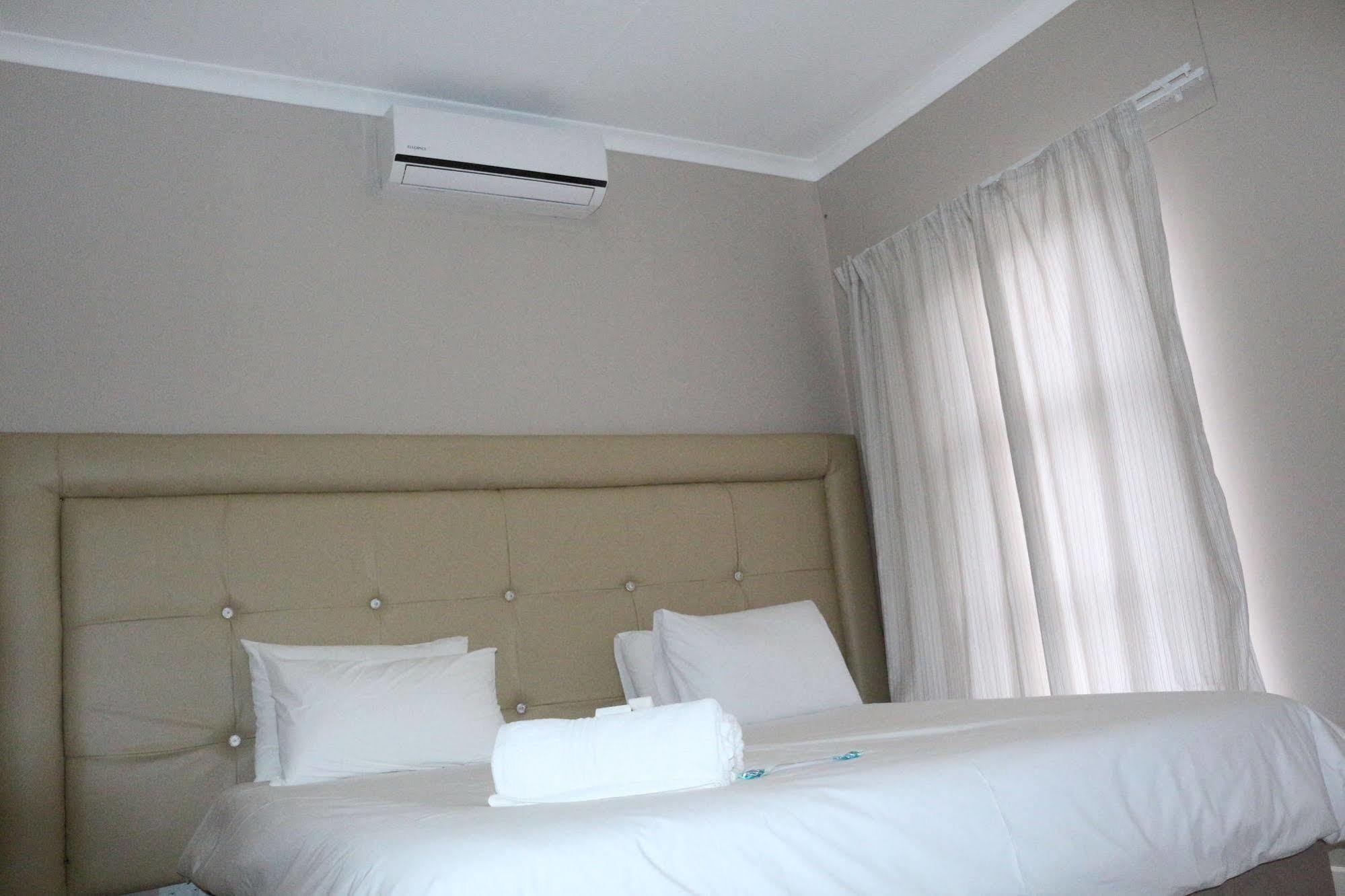 Discovery Guest House Виндхук Экстерьер фото