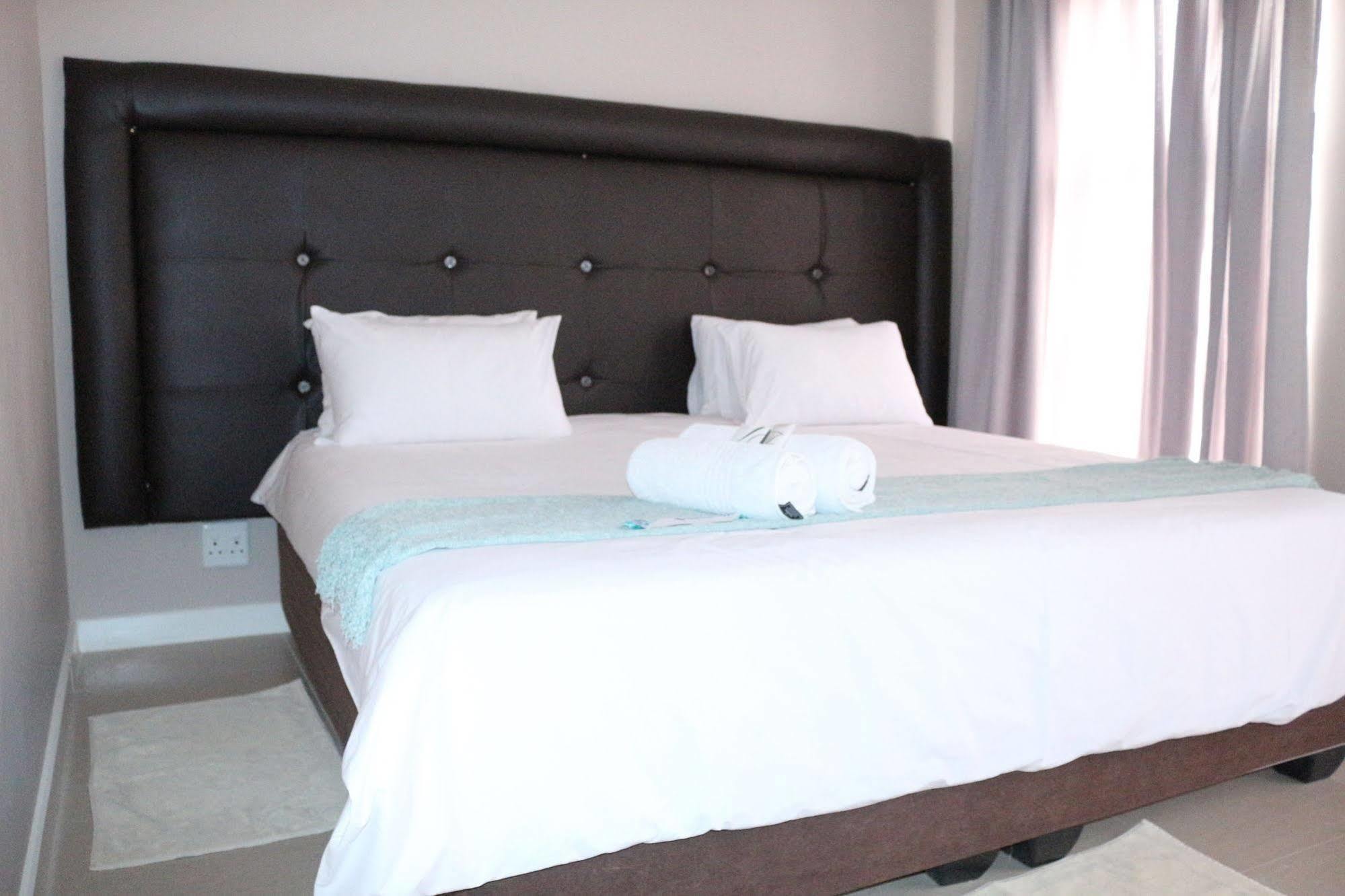 Discovery Guest House Виндхук Экстерьер фото